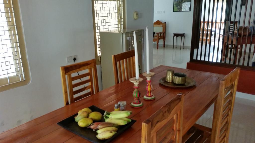Allens Home Stay Джафна Екстериор снимка